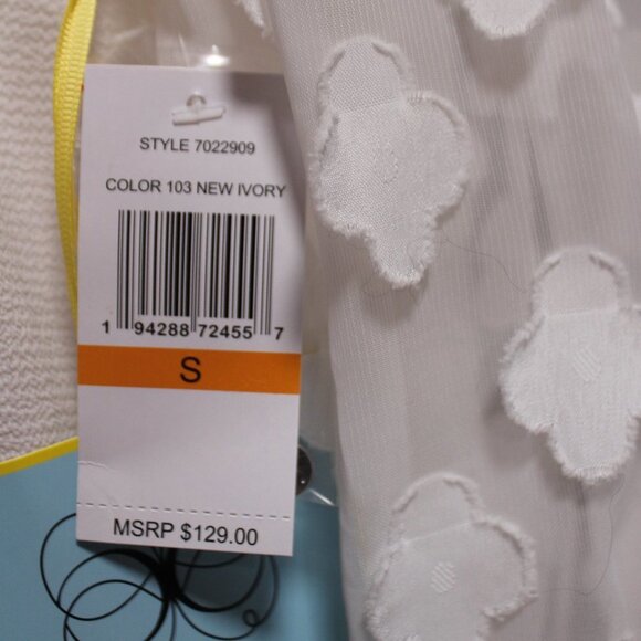 NWT CeCe Long Sleeve Mixed Media Clover Clip Dress - Picture 9 of 15